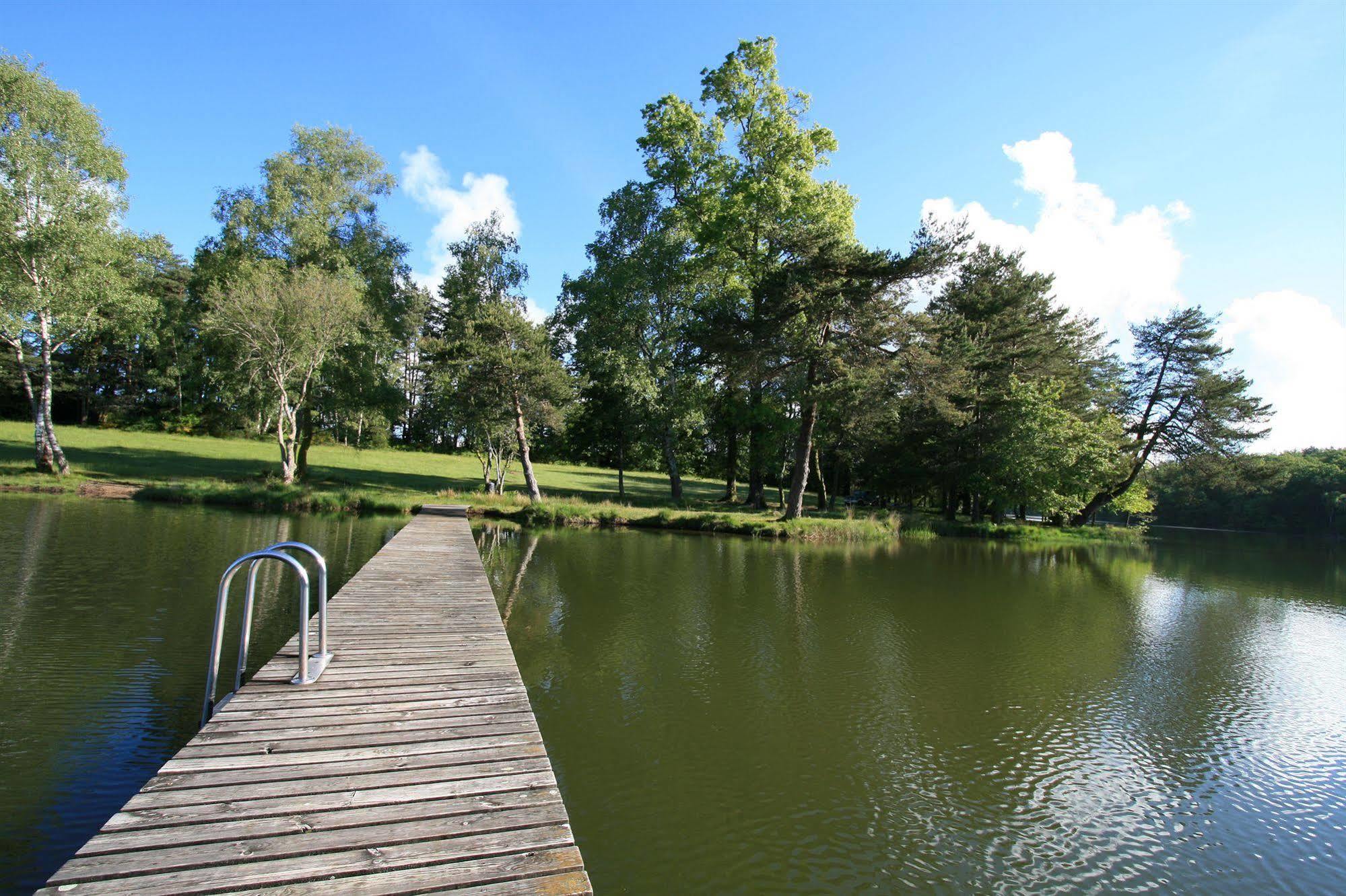 Vacanceole - Le Domaine Des Monedieres Meyrignac-l'Eglise Ngoại thất bức ảnh